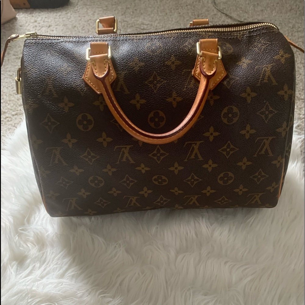 Louis Vuitton Speedy 30